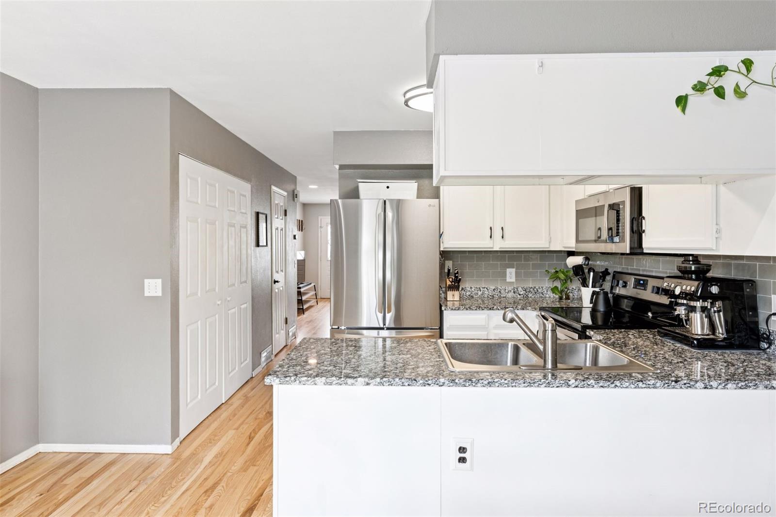 MLS Image #8 for 9632 w cornell place,lakewood, Colorado