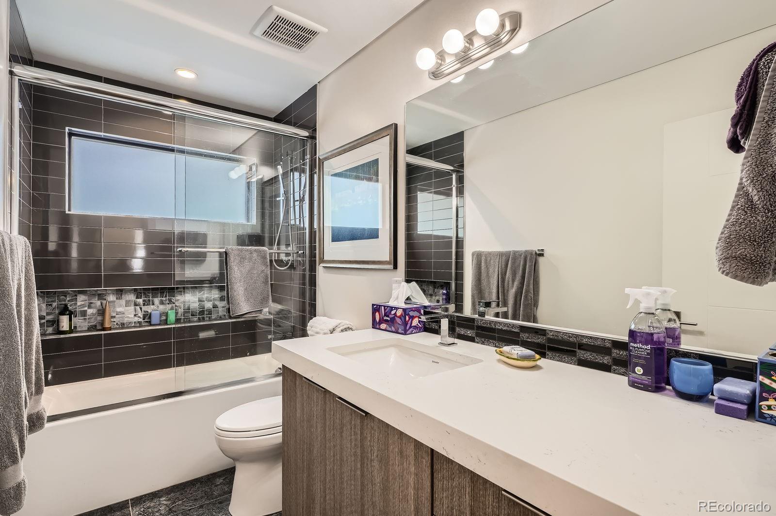 MLS Image #44 for 1717  irving street,denver, Colorado
