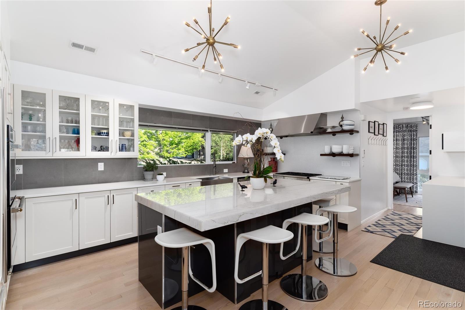 MLS Image #16 for 3925 s cherry street,englewood, Colorado