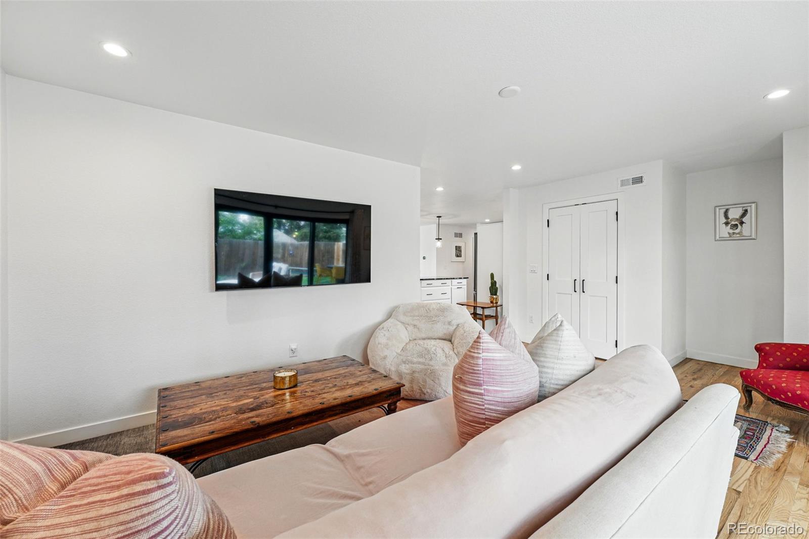 MLS Image #16 for 1220 s elm street,denver, Colorado