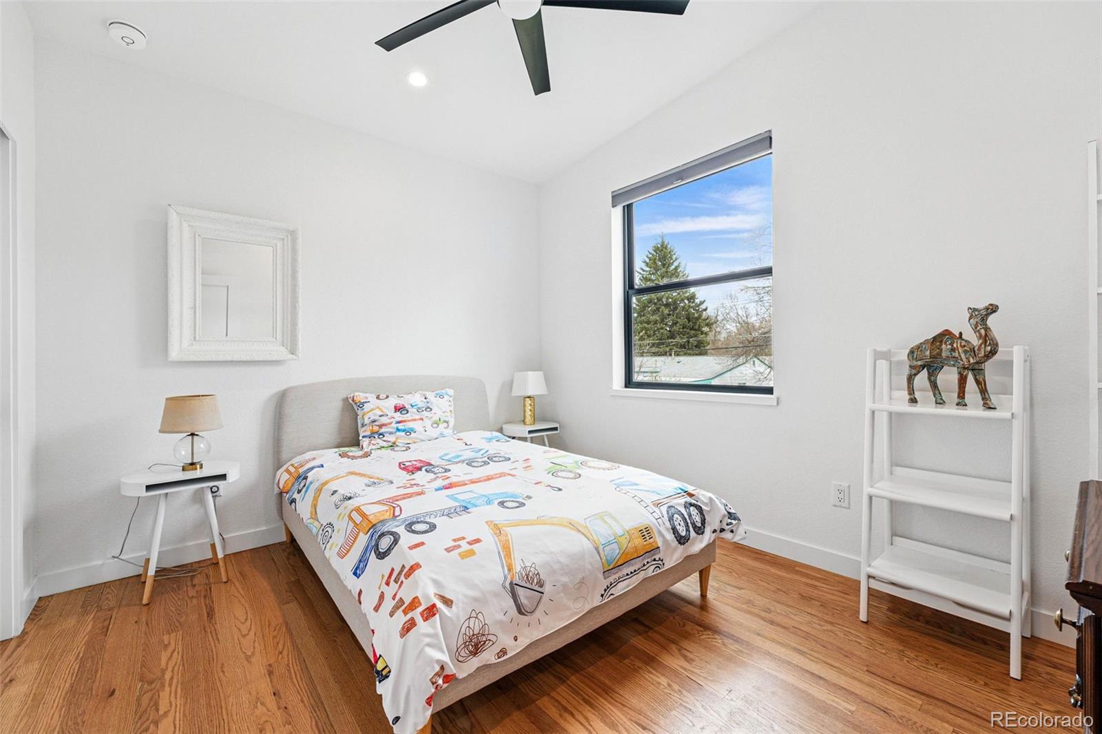 MLS Image #36 for 1220 s elm street,denver, Colorado