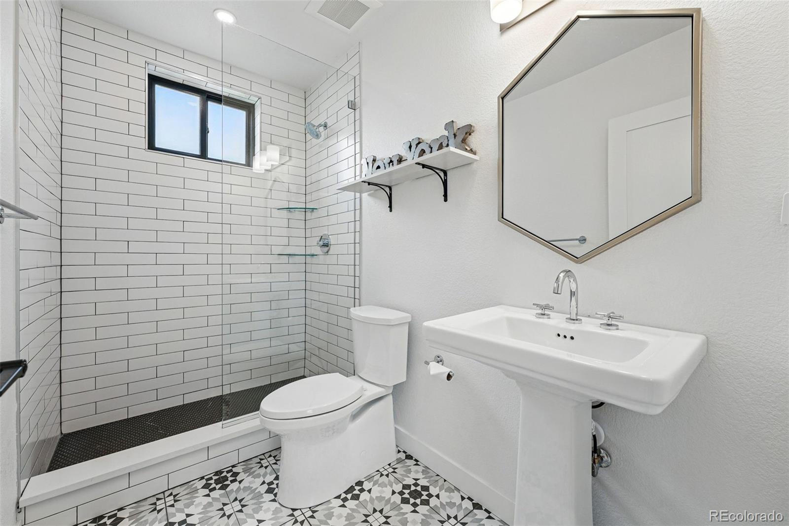 MLS Image #38 for 1220 s elm street,denver, Colorado