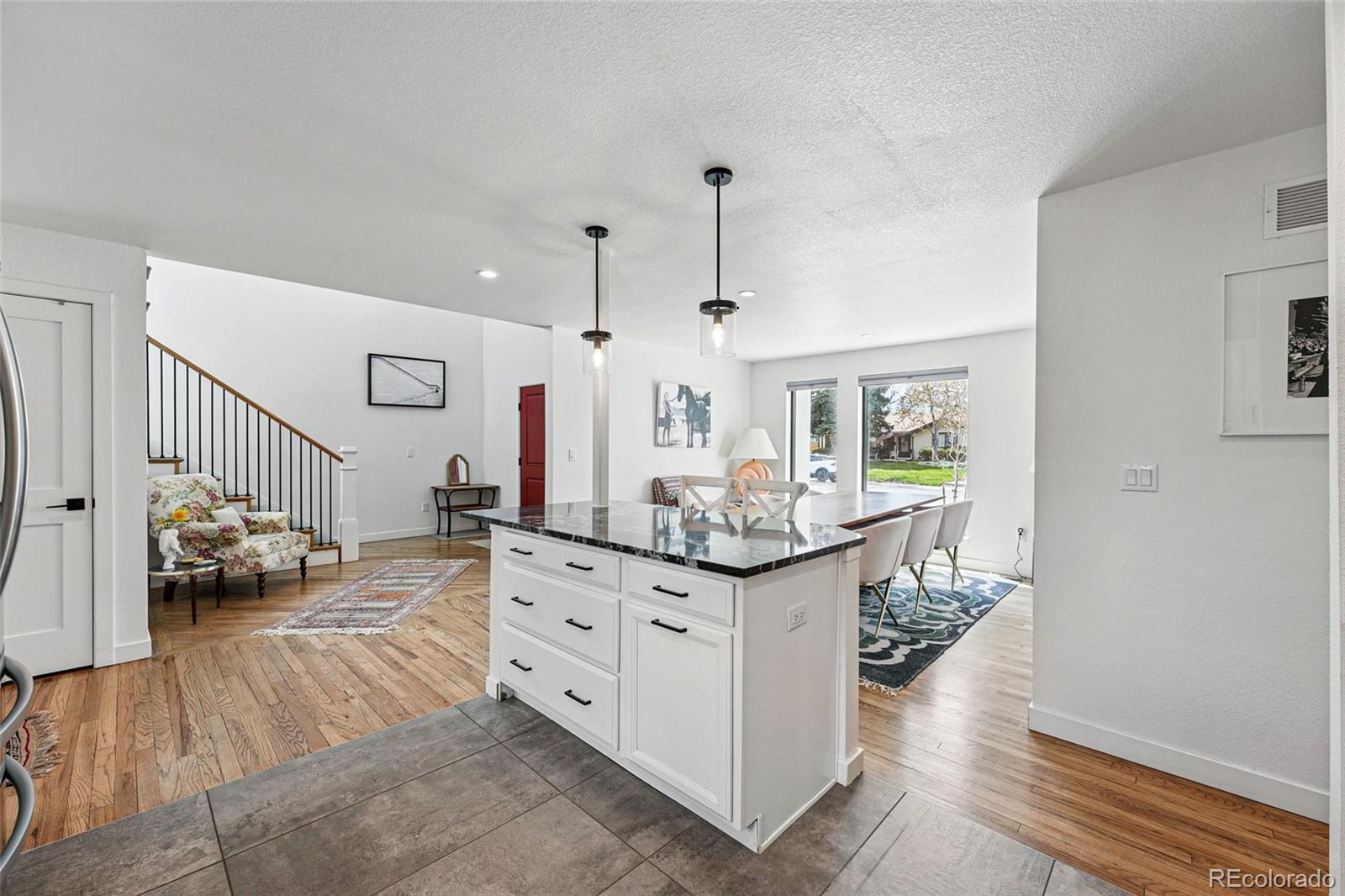 MLS Image #9 for 1220 s elm street,denver, Colorado