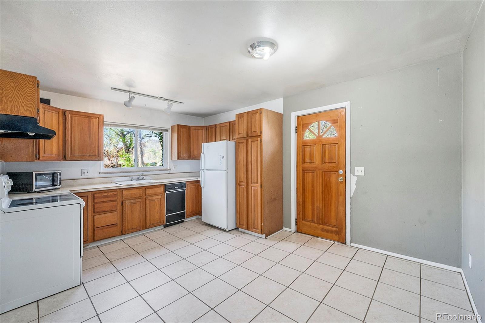 MLS Image #3 for 2109  jackson street,golden, Colorado