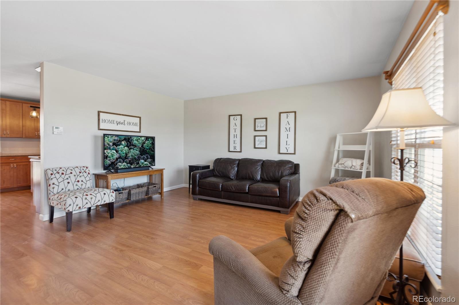 MLS Image #3 for 1853 s zeno way,aurora, Colorado