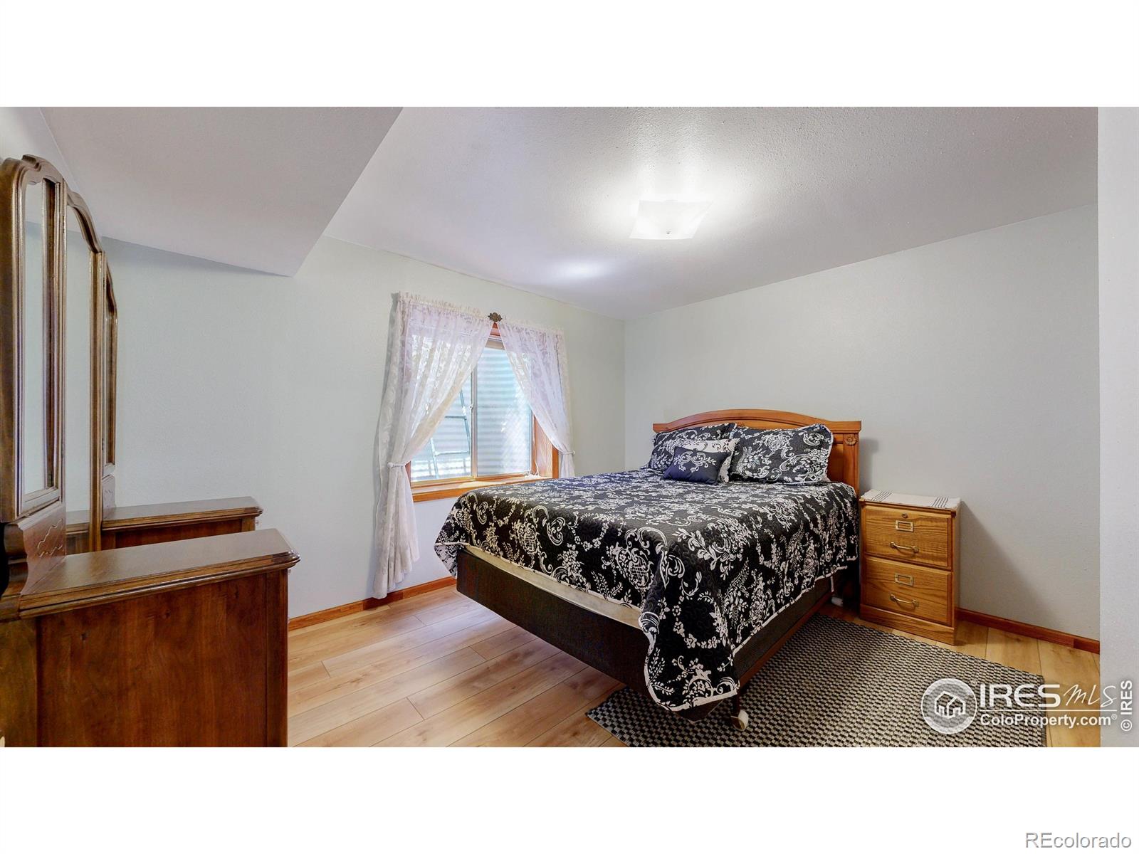 MLS Image #27 for 729  jay place,berthoud, Colorado