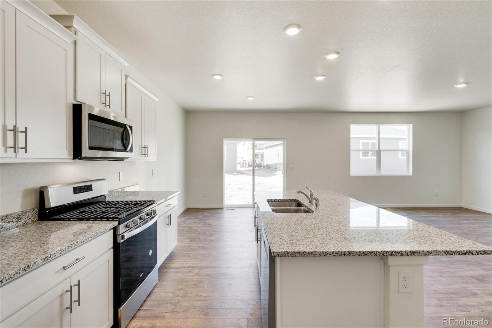 MLS Image #12 for 352  hummingbird lane,johnstown, Colorado