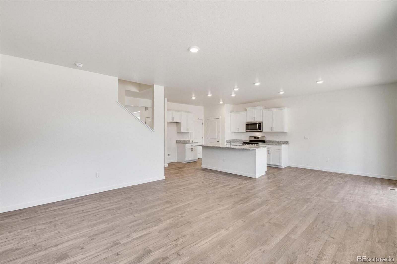 MLS Image #4 for 352  hummingbird lane,johnstown, Colorado