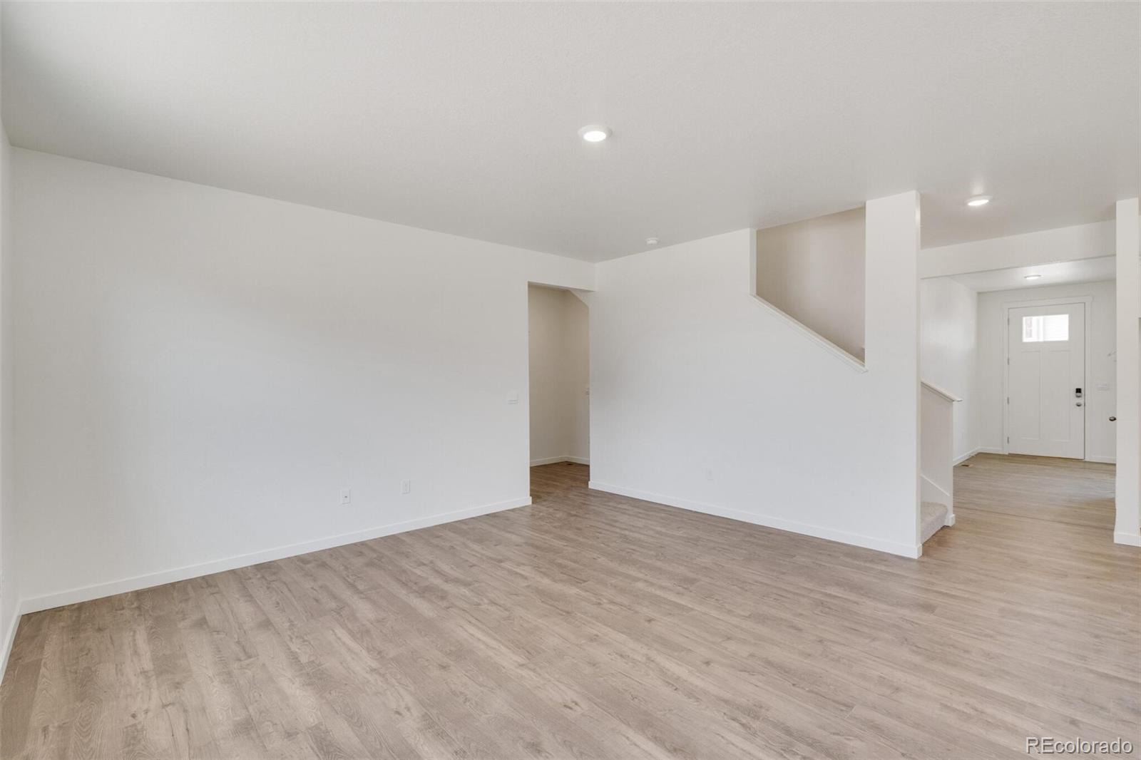 MLS Image #6 for 352  hummingbird lane,johnstown, Colorado
