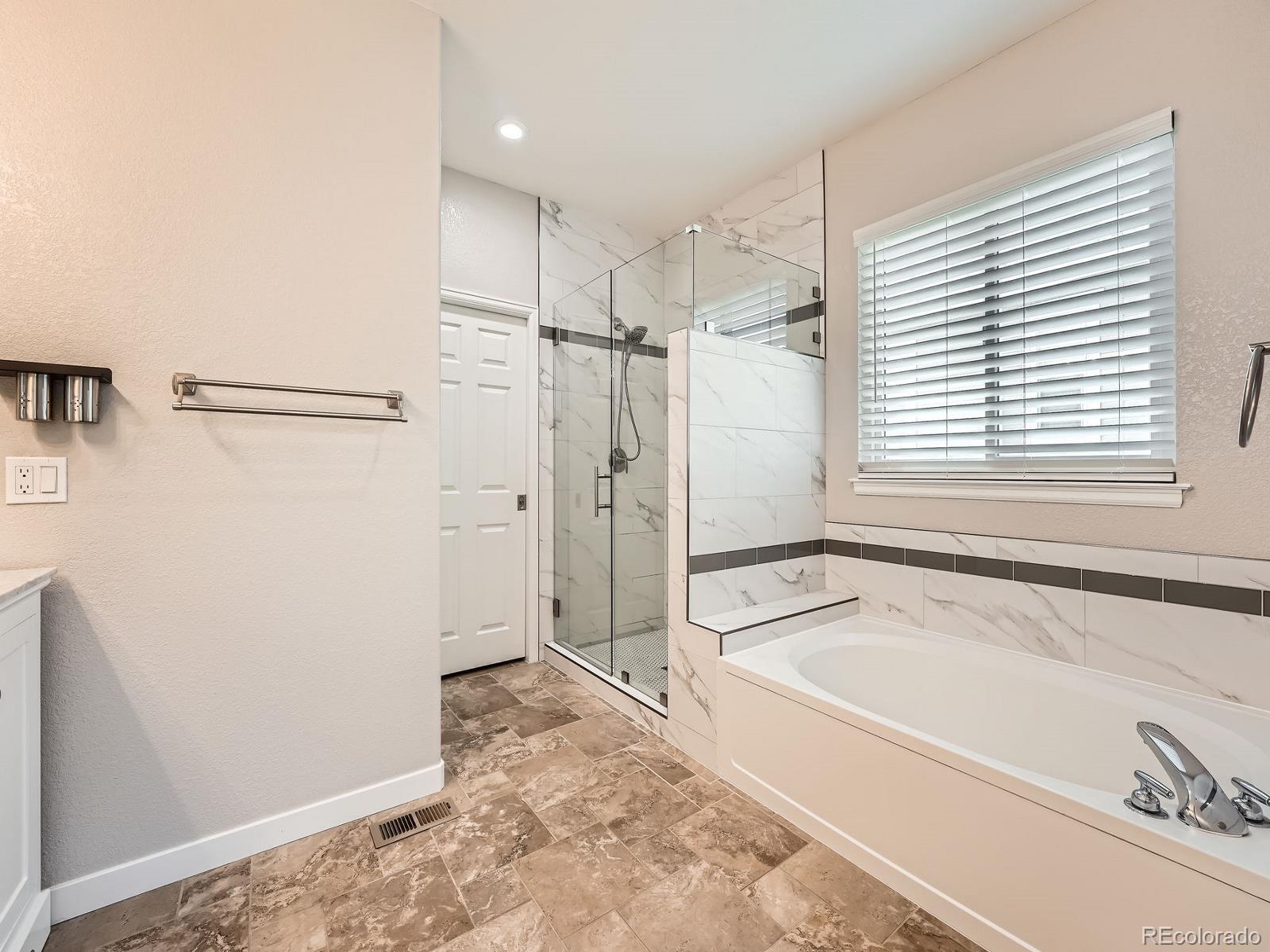MLS Image #21 for 7922 s algonquian way,aurora, Colorado