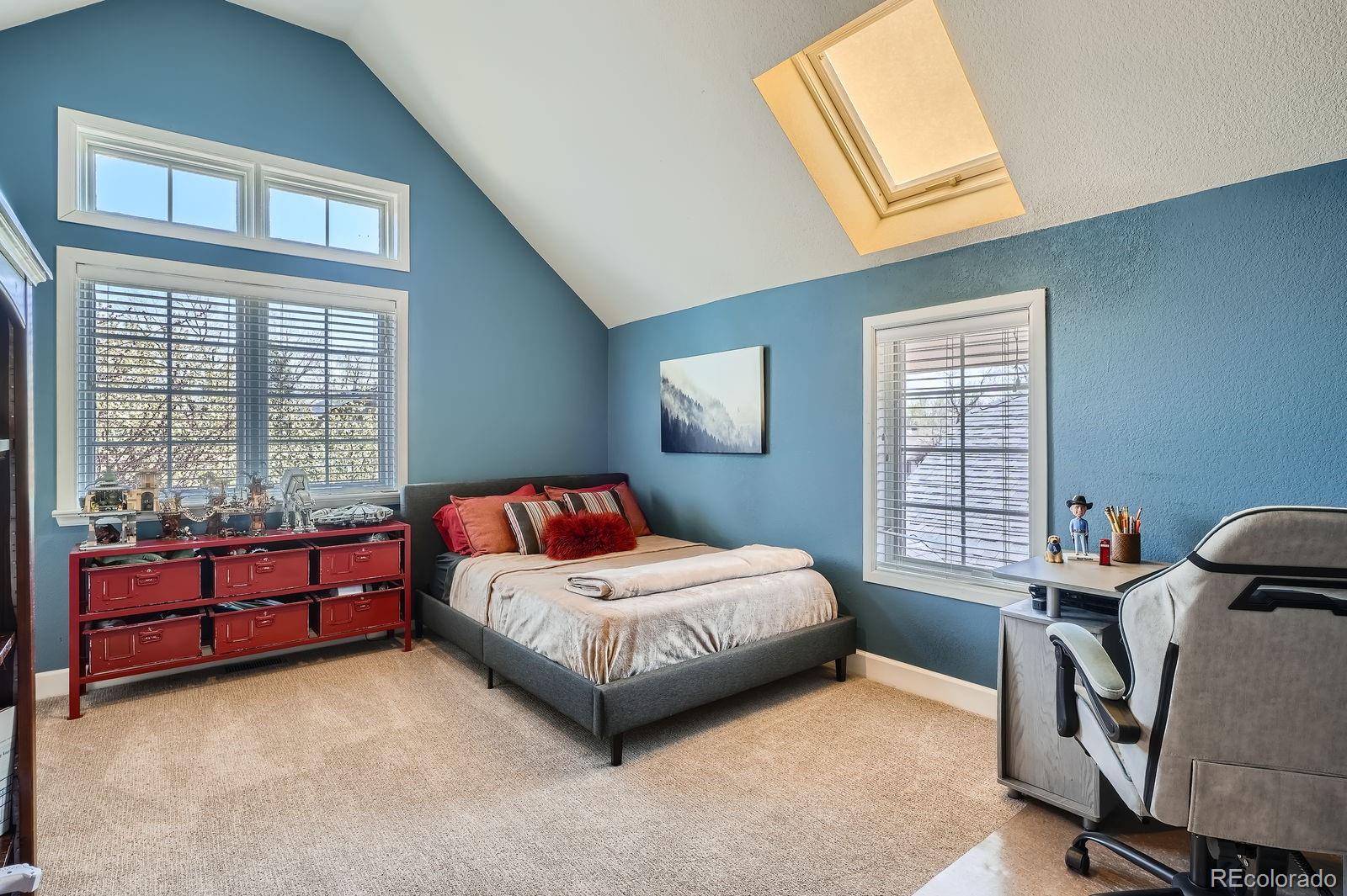 MLS Image #25 for 821 s high street,denver, Colorado