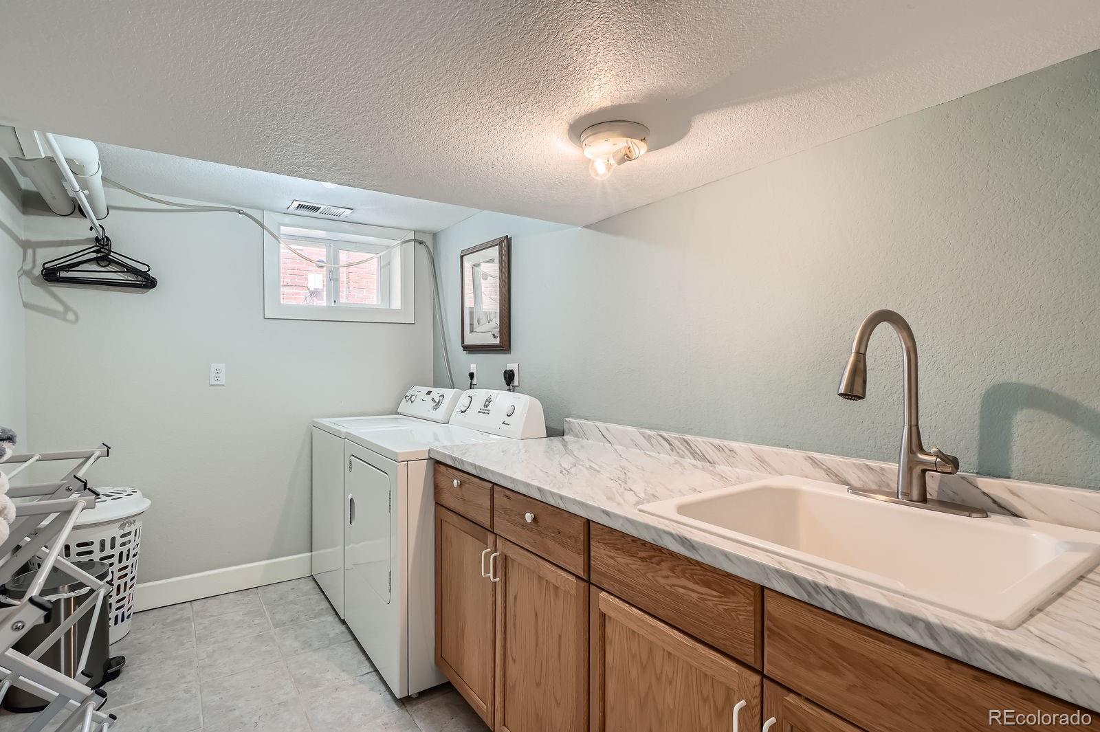 MLS Image #29 for 821 s high street,denver, Colorado