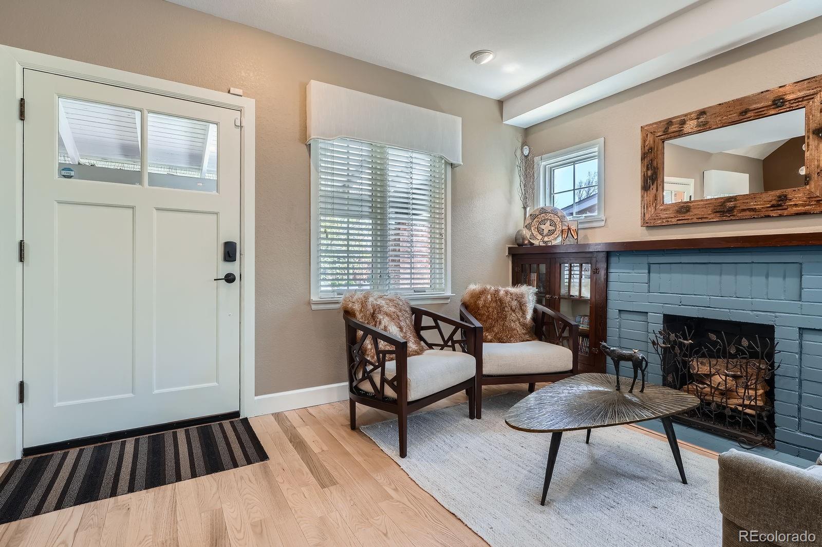 MLS Image #3 for 821 s high street,denver, Colorado