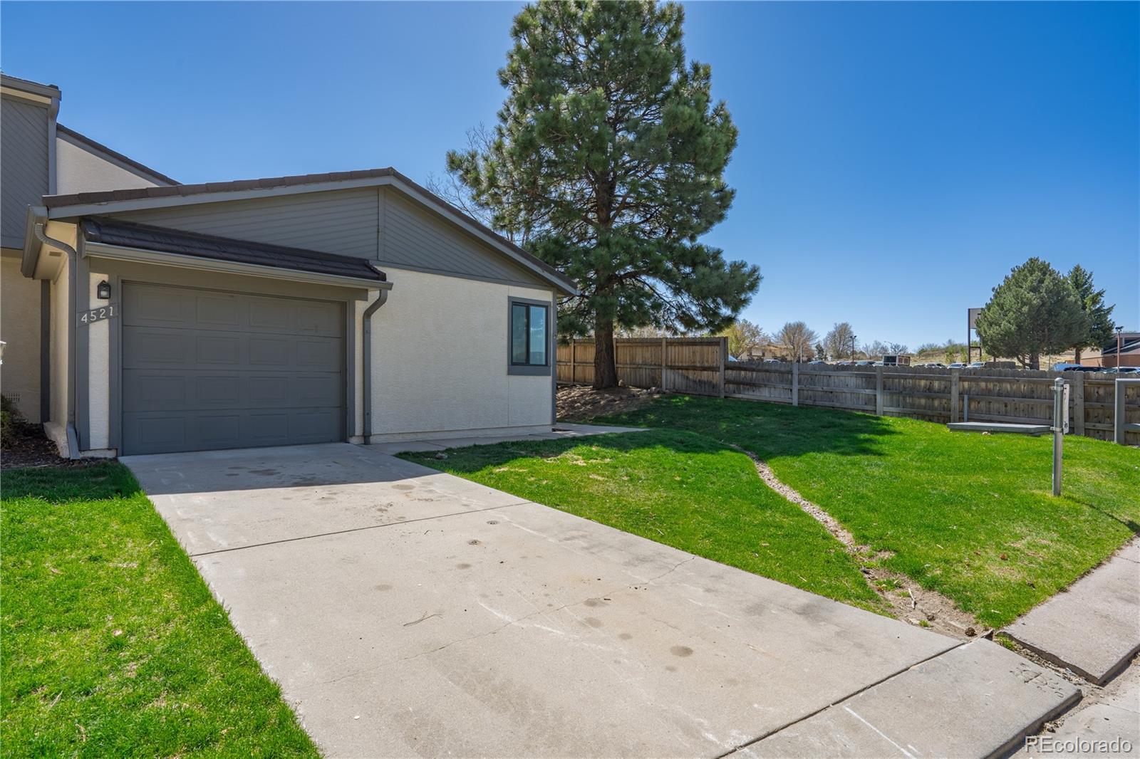 MLS Image #3 for 4521  castlepoint drive,colorado springs, Colorado