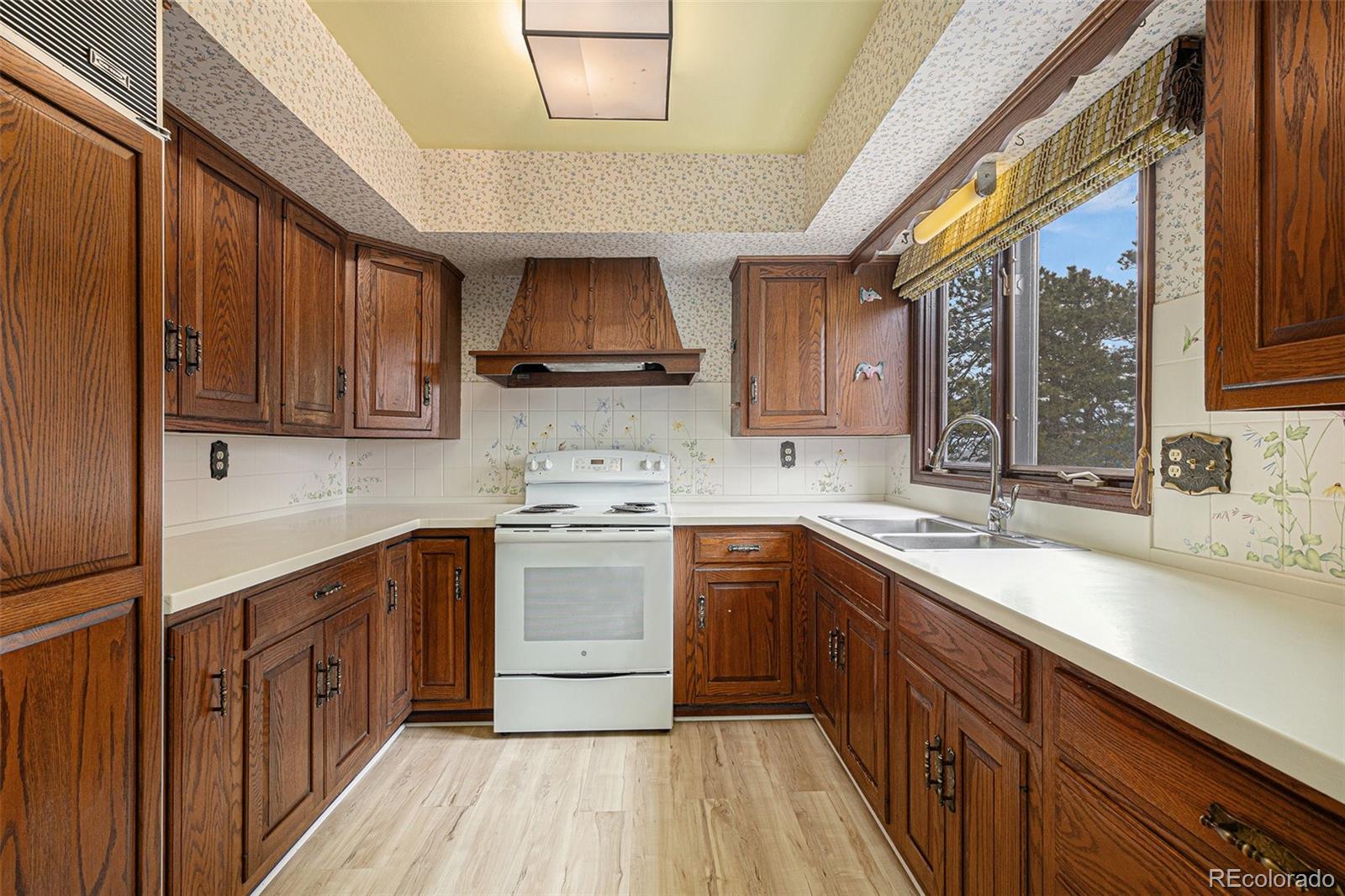 MLS Image #9 for 22453  hillcrest circle,golden, Colorado