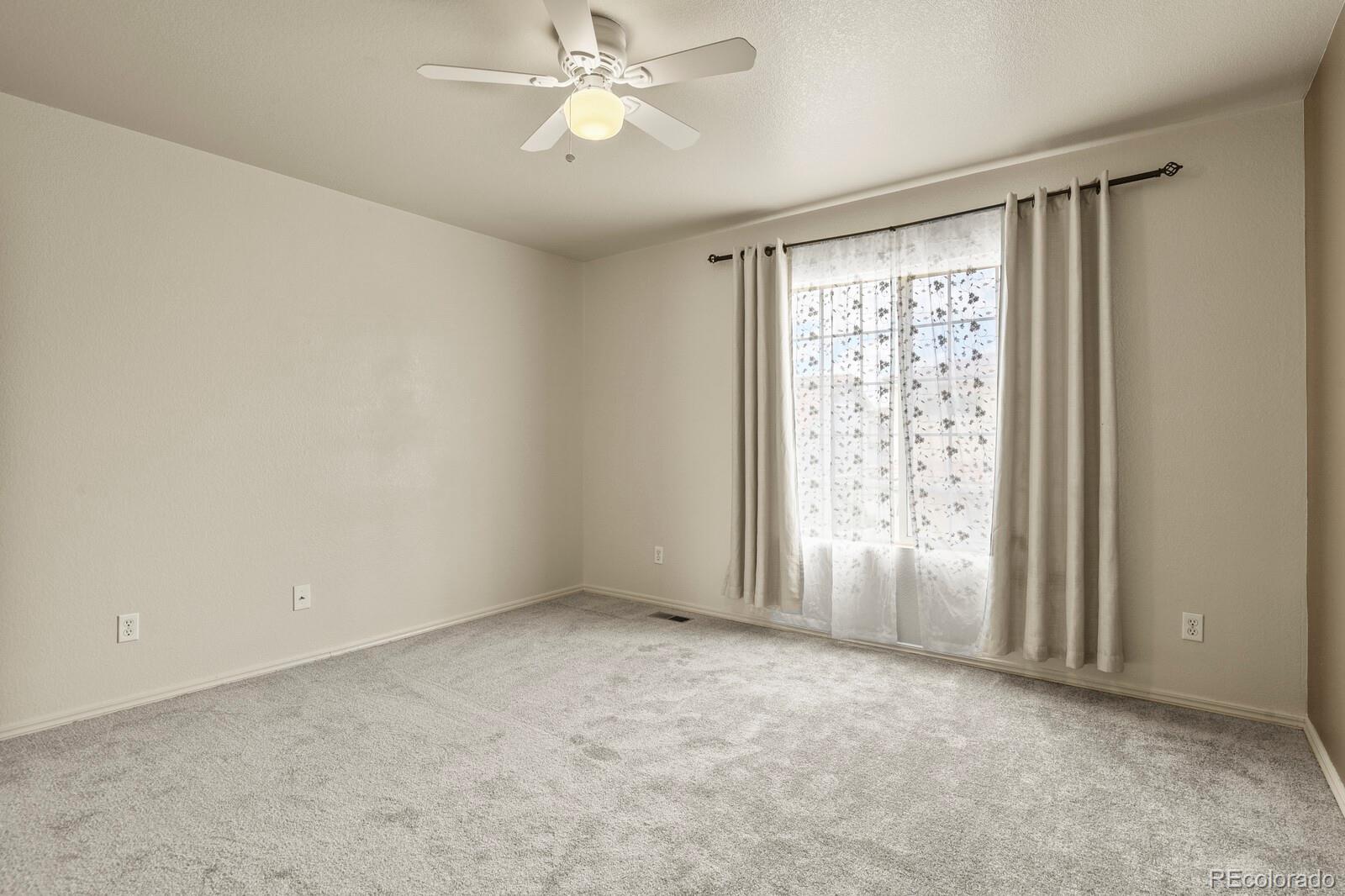 MLS Image #14 for 21422 e 47th avenue,denver, Colorado