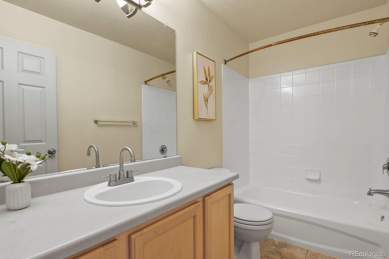 MLS Image #16 for 21422 e 47th avenue,denver, Colorado