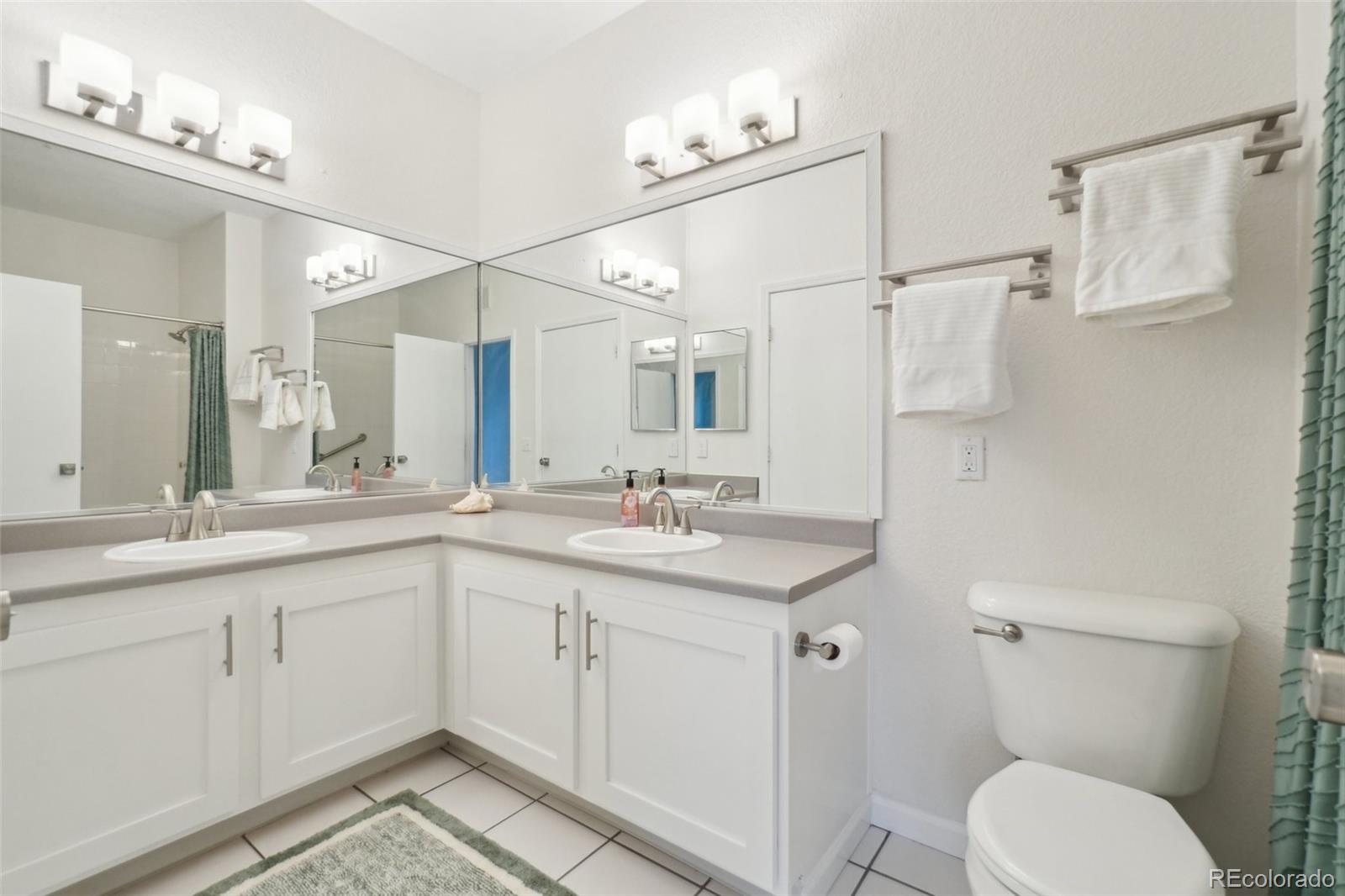 MLS Image #19 for 19019 e warren drive,aurora, Colorado