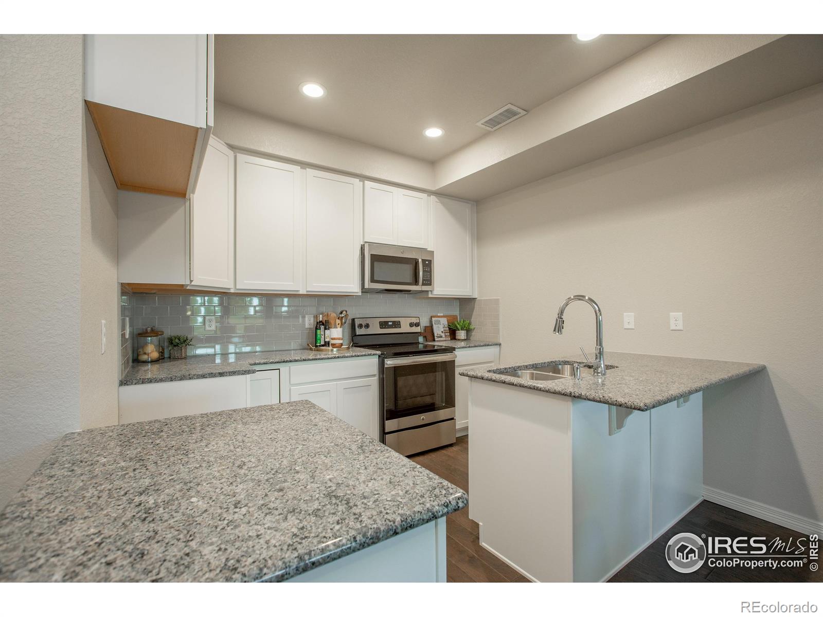 MLS Image #6 for 3051  county fair lane,fort collins, Colorado