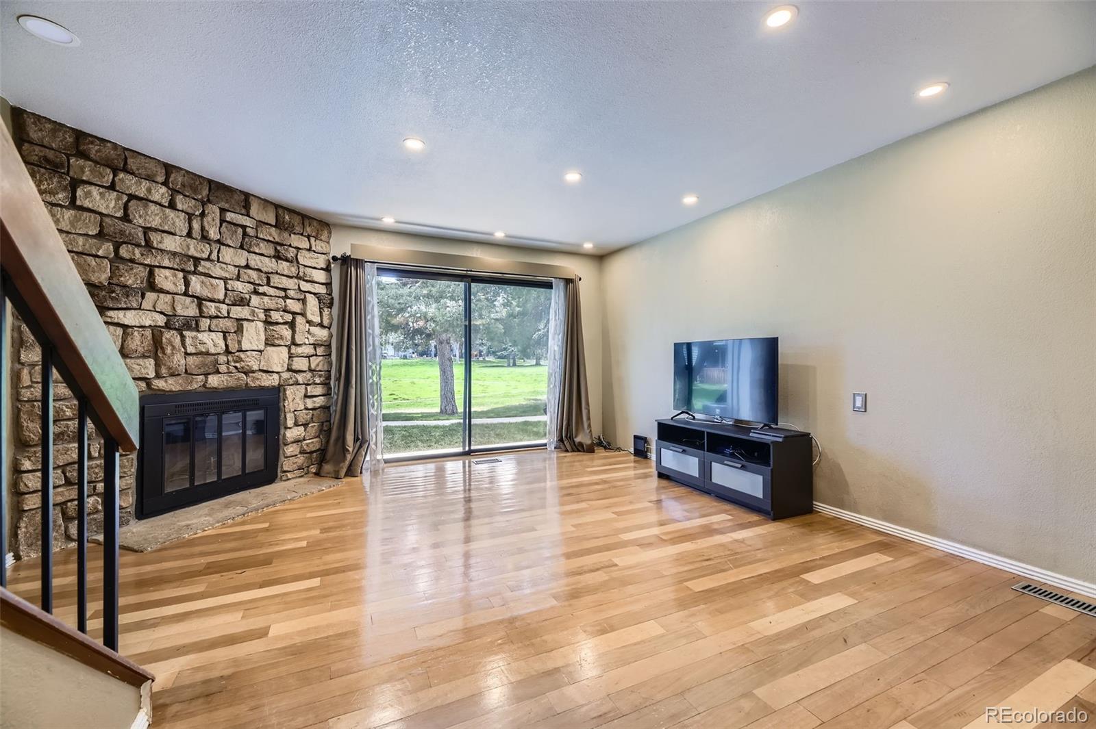 MLS Image #4 for 3596 s depew street,lakewood, Colorado