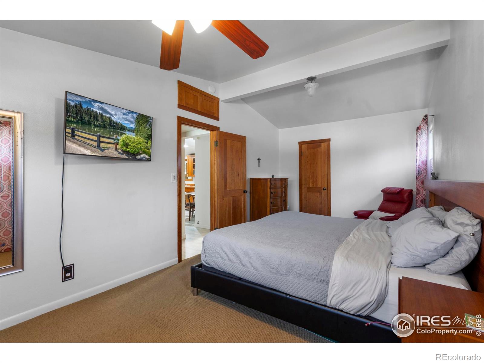 MLS Image #11 for 1021  charlotte street,johnstown, Colorado