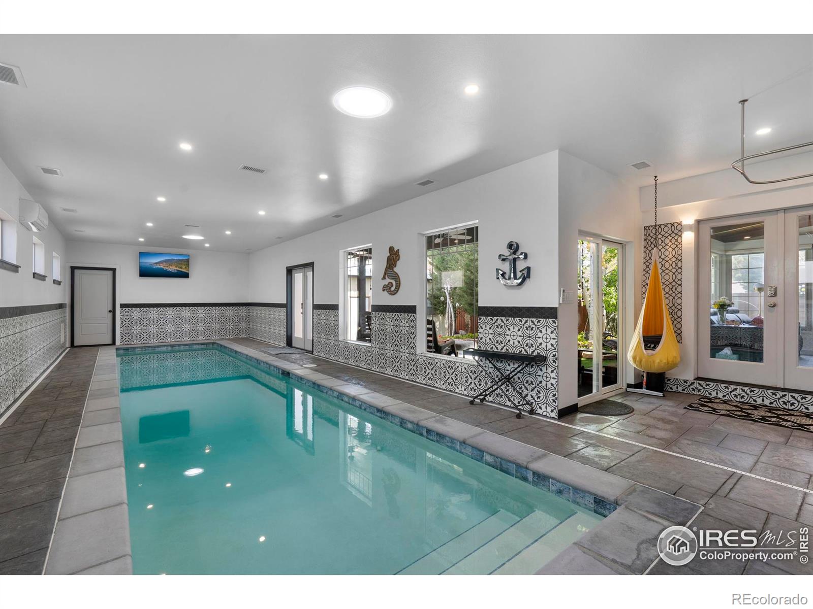 MLS Image #14 for 1021  charlotte street,johnstown, Colorado