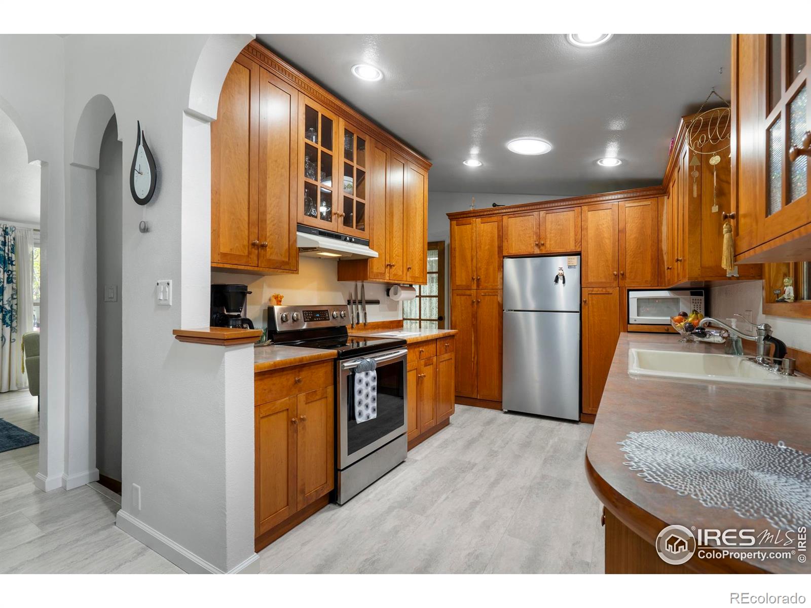 MLS Image #5 for 1021  charlotte street,johnstown, Colorado