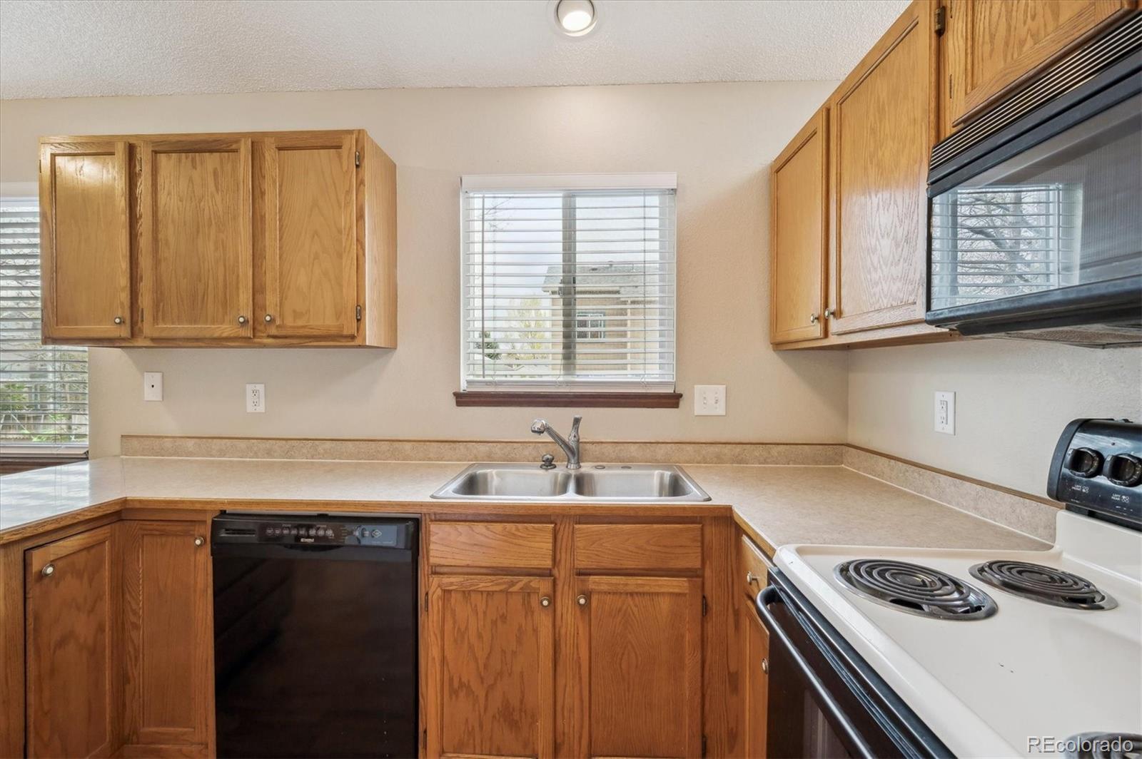 MLS Image #10 for 11908 w aqueduct drive,littleton, Colorado