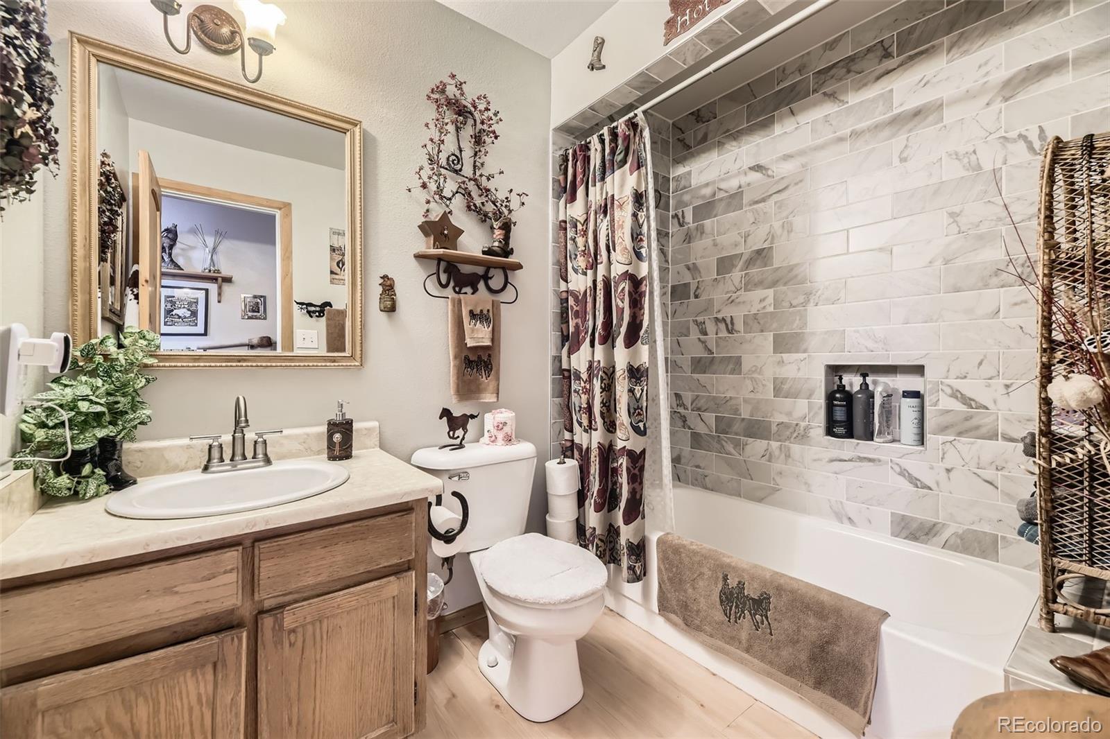 MLS Image #21 for 4845 s taft street,morrison, Colorado