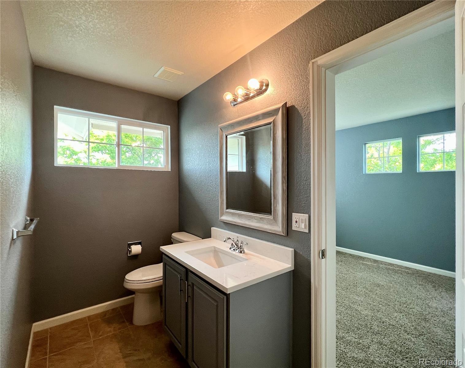 MLS Image #14 for 20532 e lake circle,centennial, Colorado