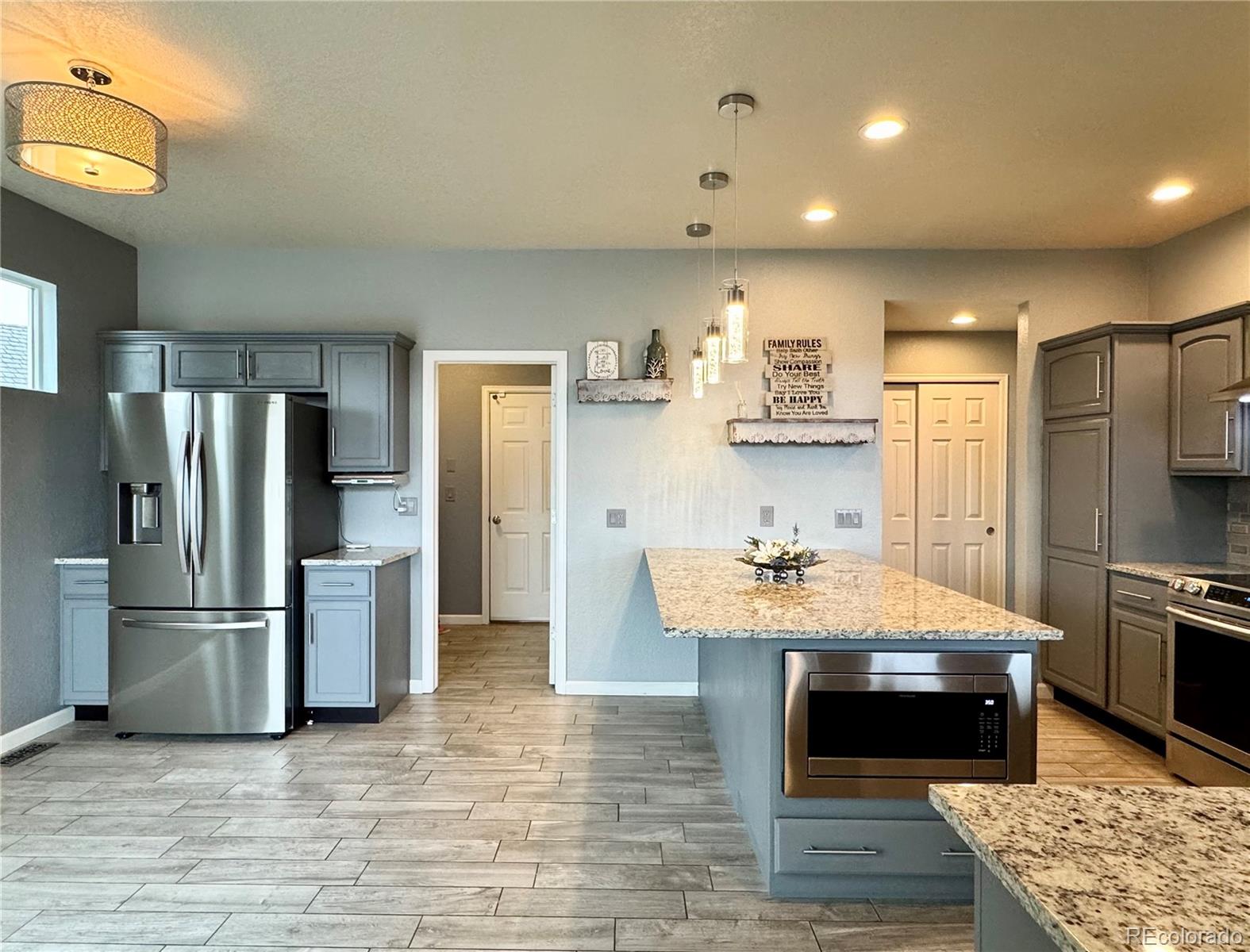 MLS Image #6 for 20532 e lake circle,centennial, Colorado