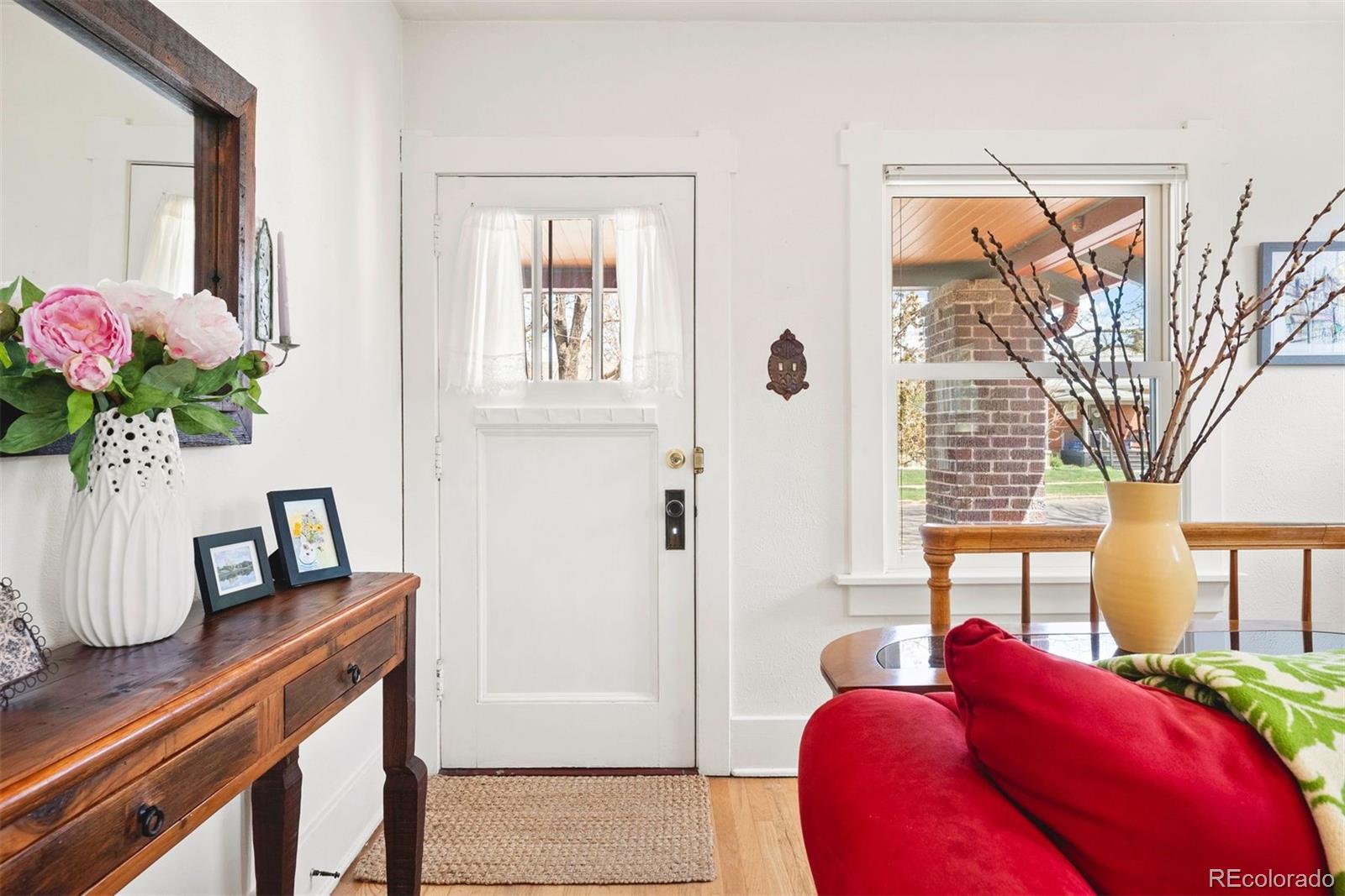 MLS Image #2 for 1439 s emerson street,denver, Colorado