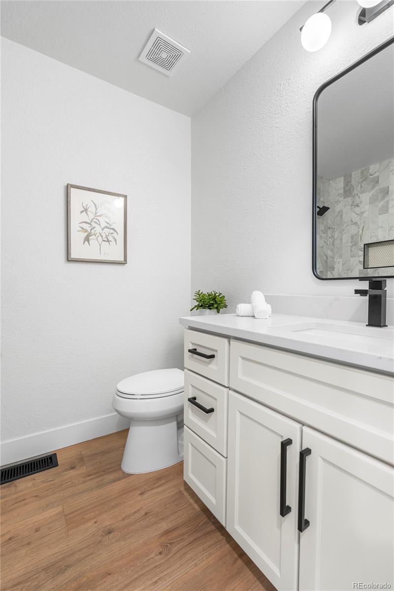 MLS Image #25 for 2275 s yosemite circle,denver, Colorado