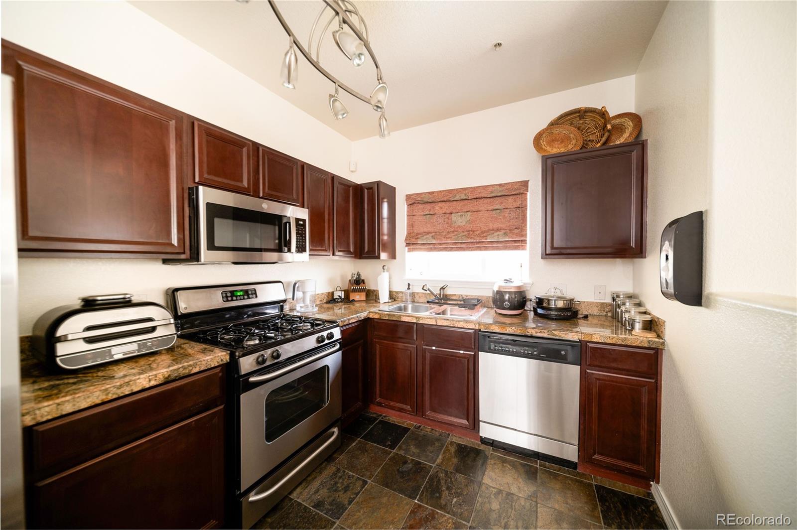 MLS Image #12 for 5732 s addison way,aurora, Colorado