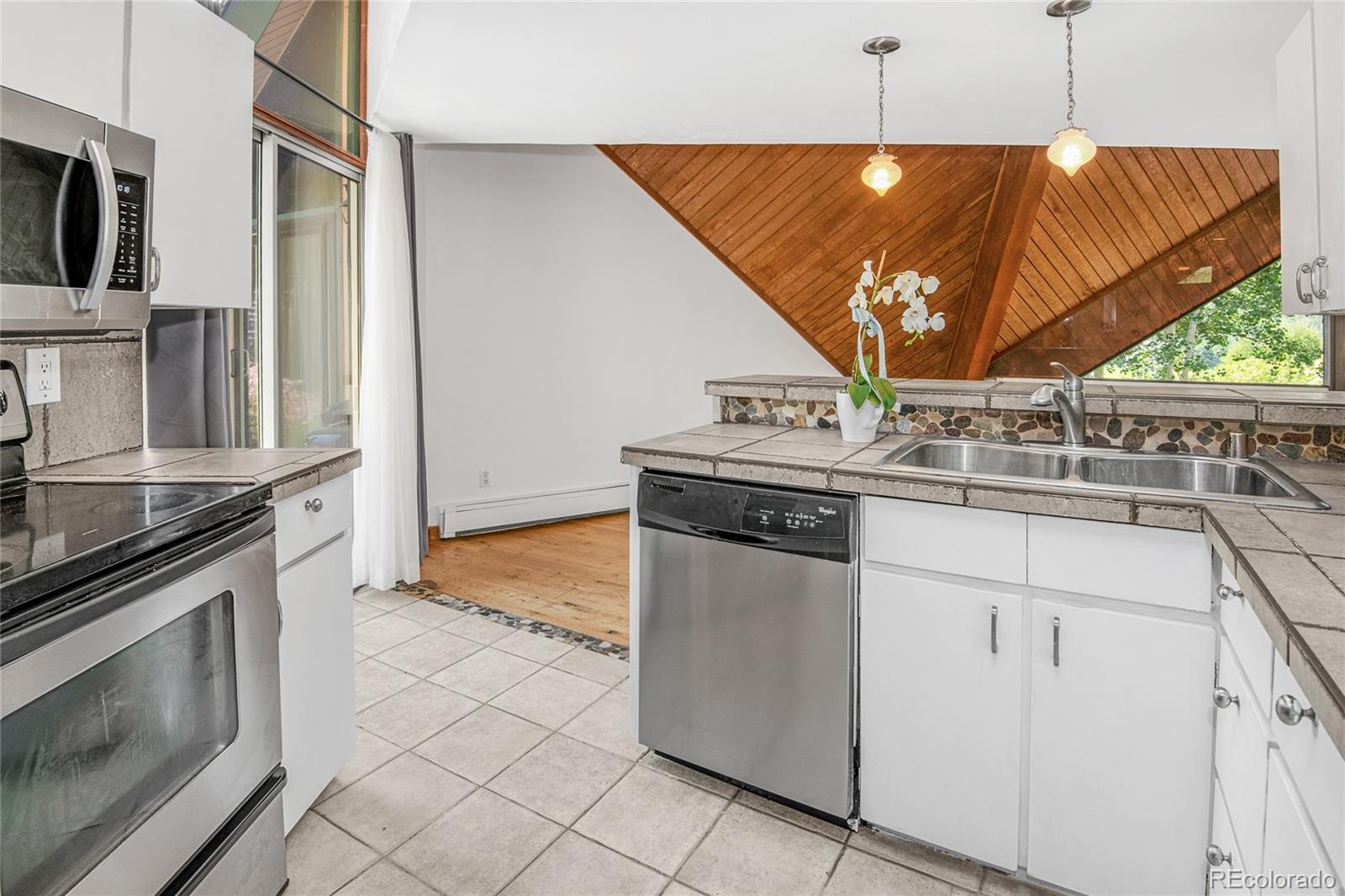 MLS Image #11 for 1400  lions ridge loop,vail, Colorado