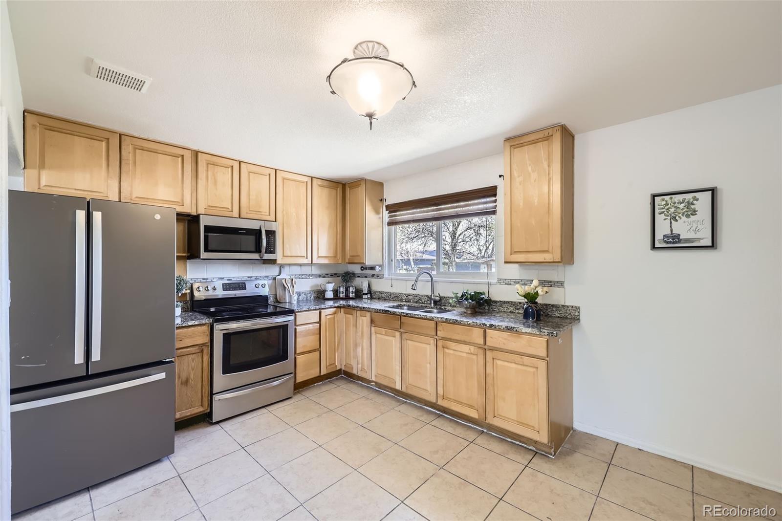 MLS Image #7 for 12333  edwards place,denver, Colorado