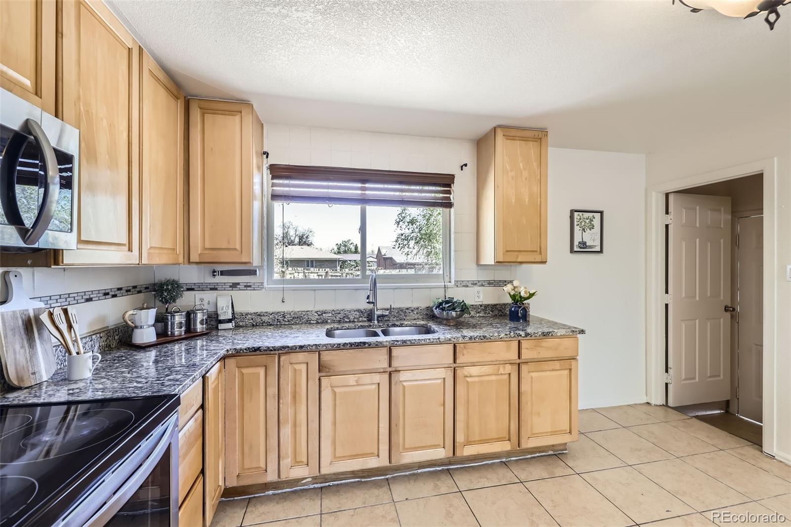 MLS Image #9 for 12333  edwards place,denver, Colorado