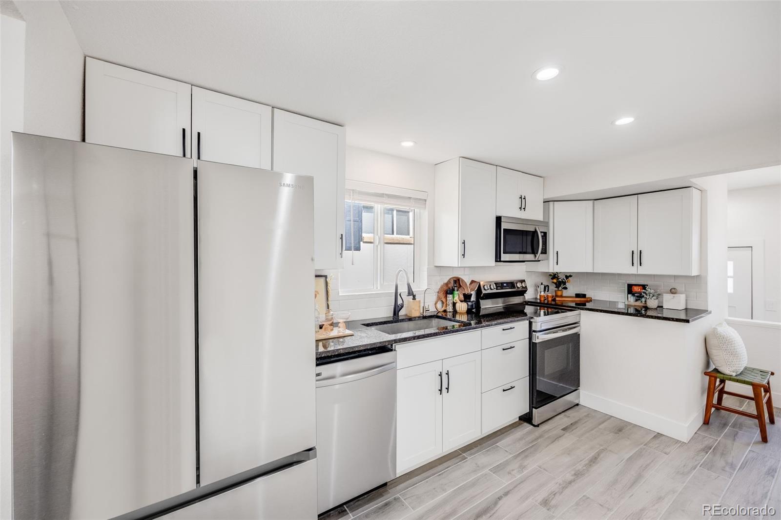 MLS Image #10 for 3249 w alaska place,denver, Colorado