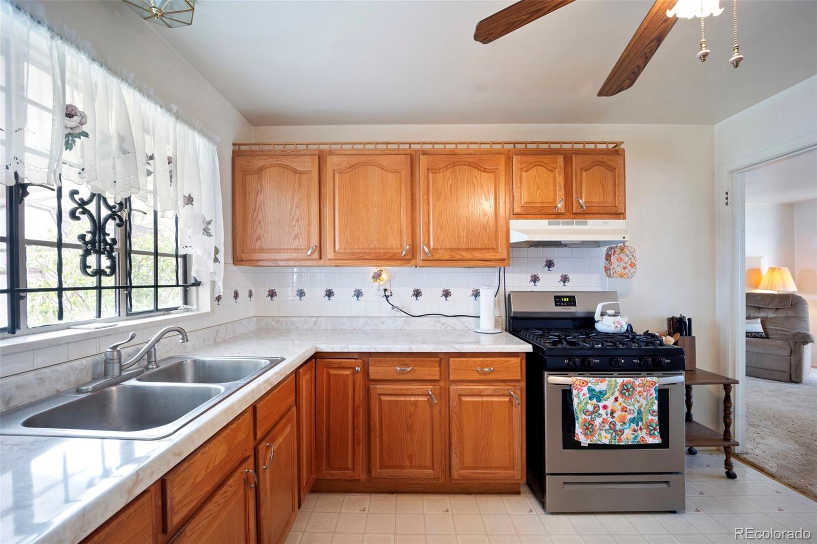MLS Image #12 for 117  everett drive,colorado springs, Colorado