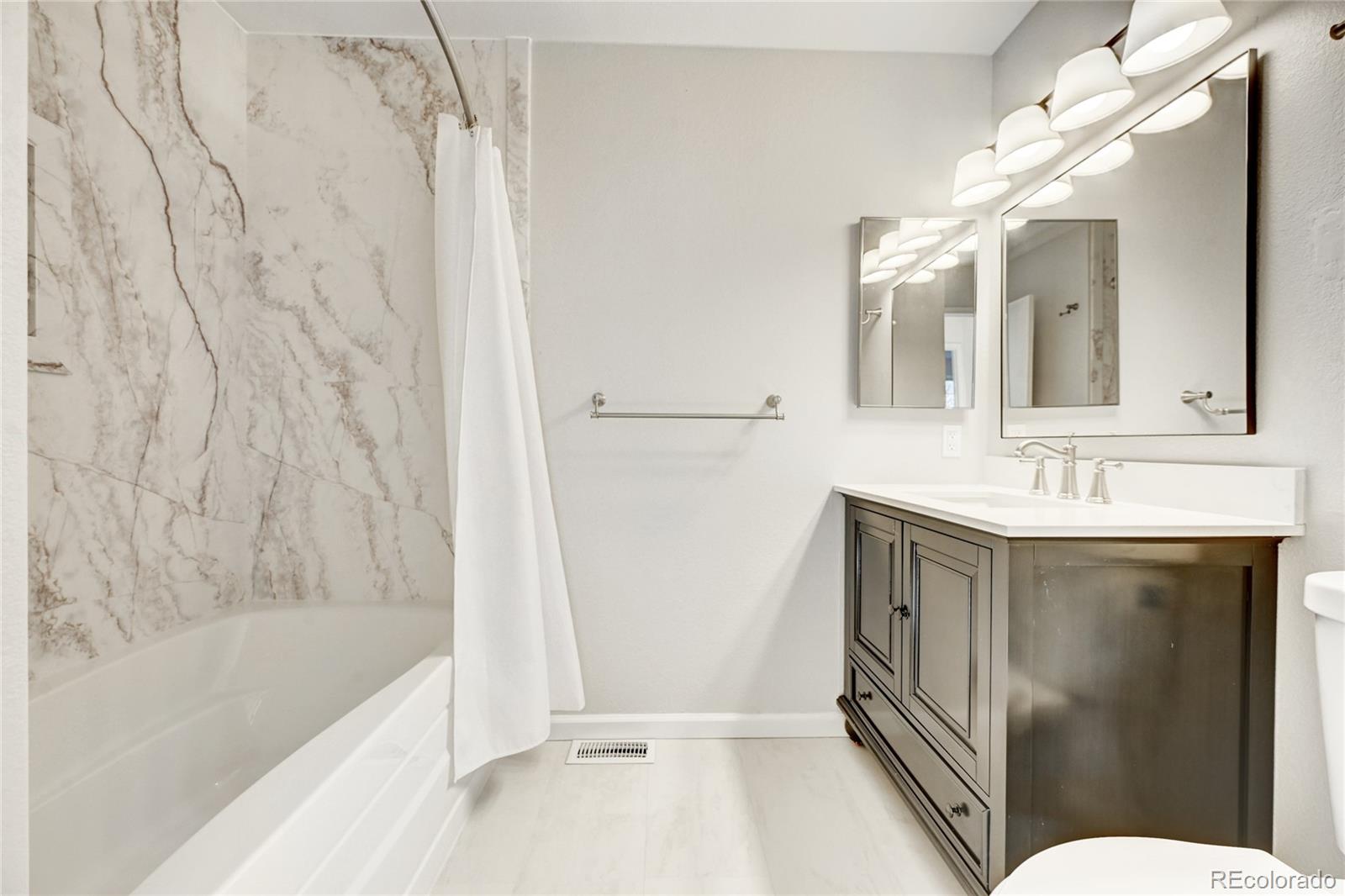 MLS Image #10 for 8418  everett way c,arvada, Colorado