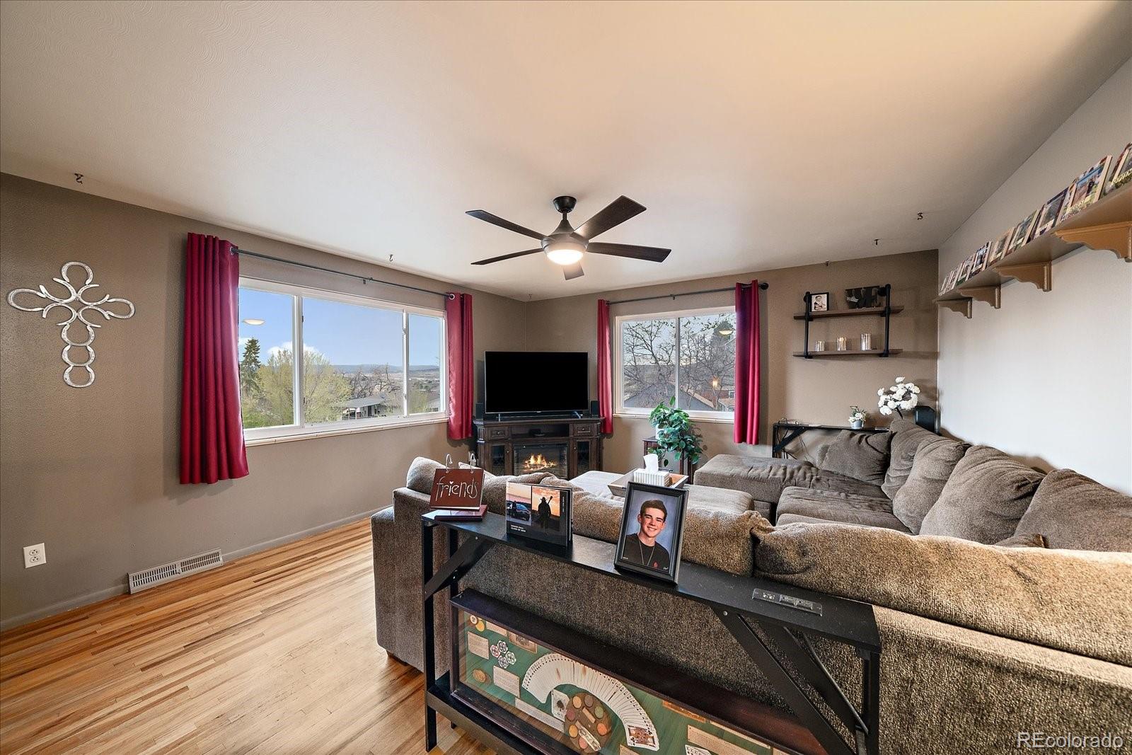 MLS Image #3 for 31  circle drive,castle rock, Colorado