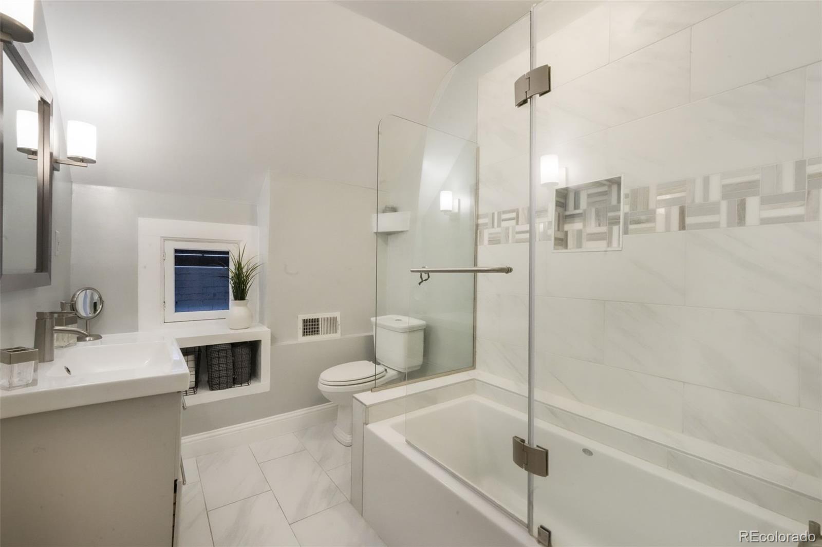 MLS Image #22 for 2244 n washington street,denver, Colorado