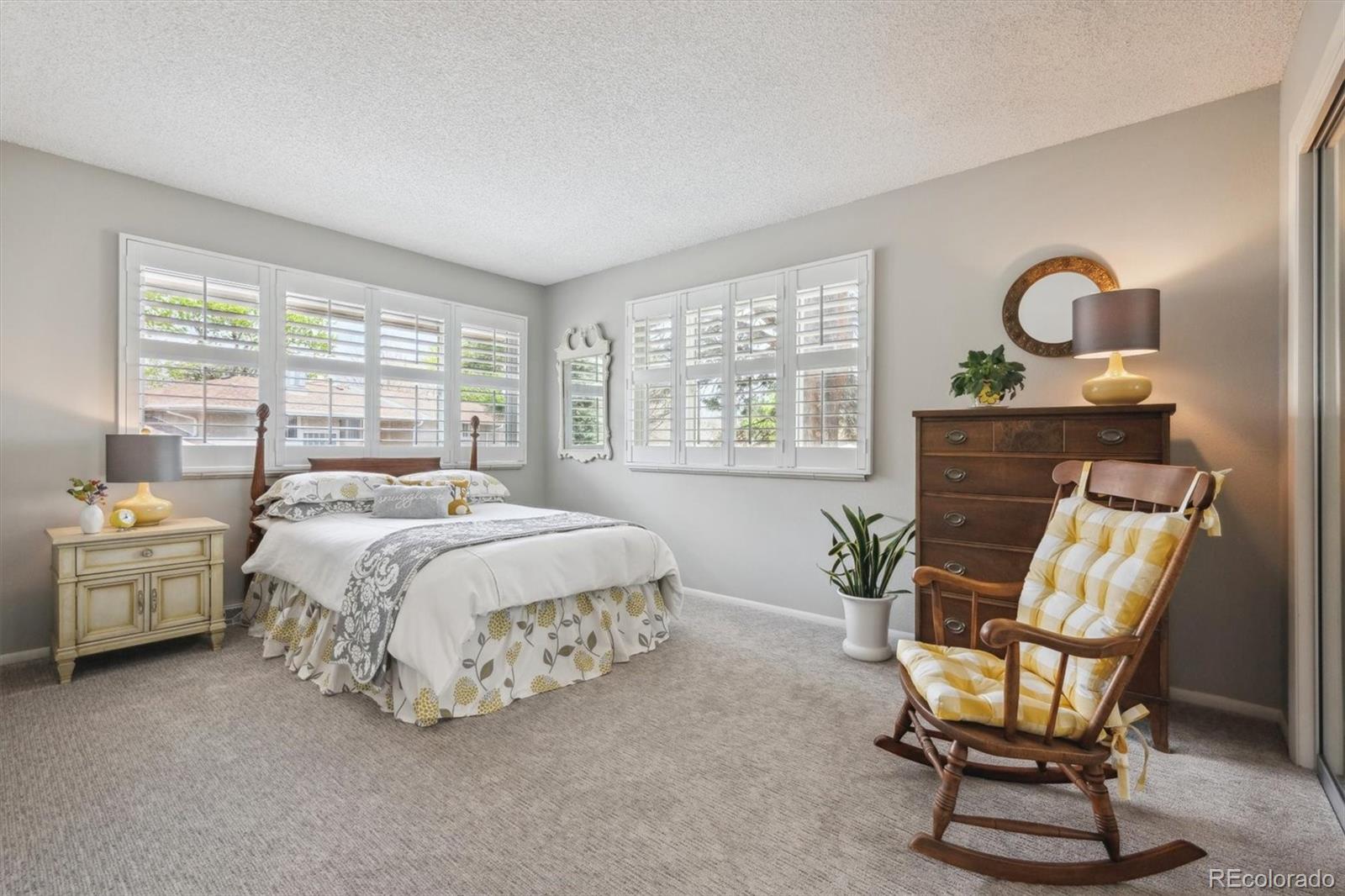 MLS Image #16 for 6917 e girard avenue,denver, Colorado