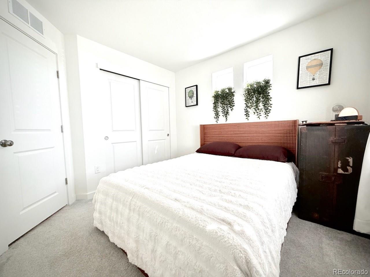 MLS Image #10 for 5027 n walden way,denver, Colorado
