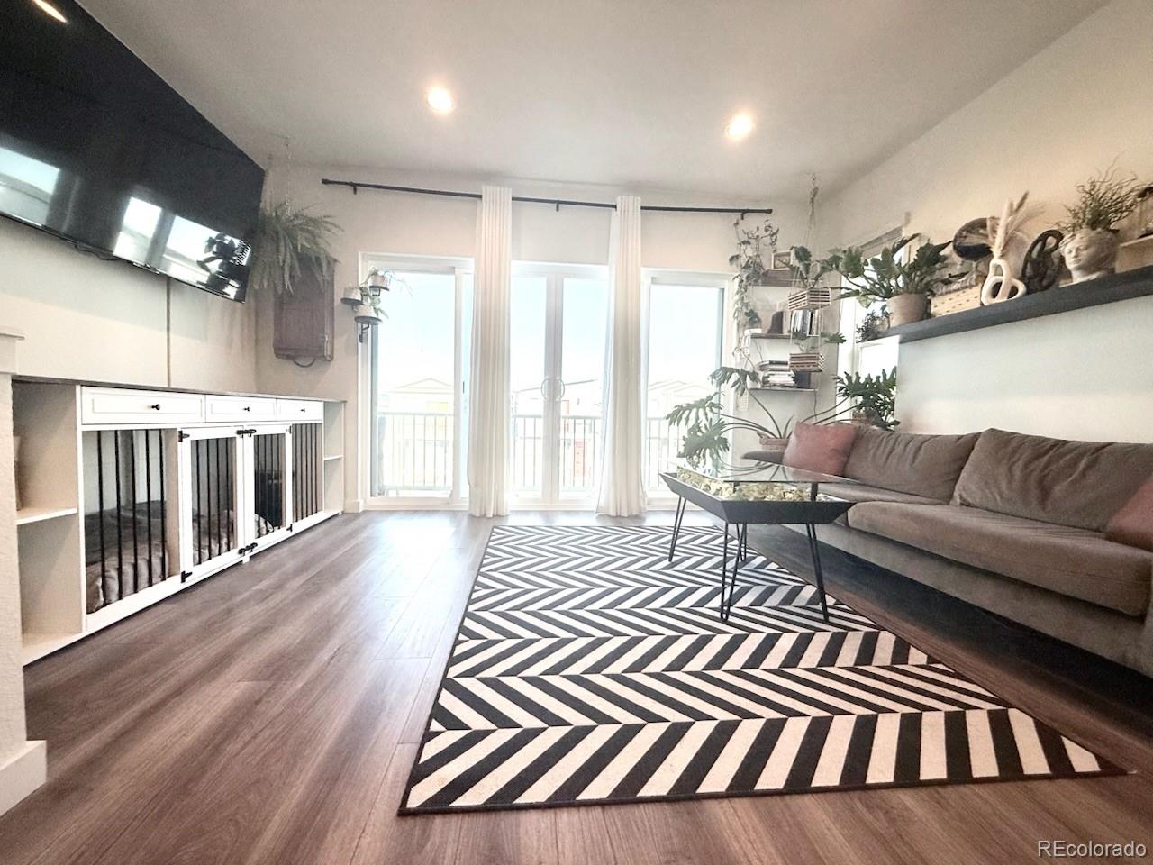 MLS Image #4 for 5027 n walden way,denver, Colorado