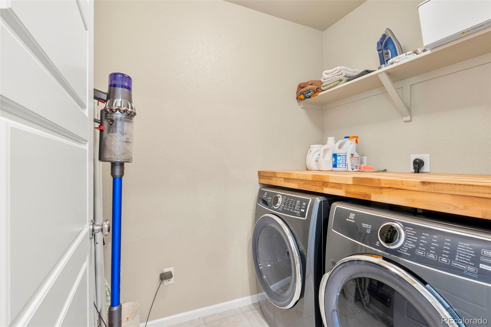 MLS Image #17 for 11235 s neu towne circle,parker, Colorado