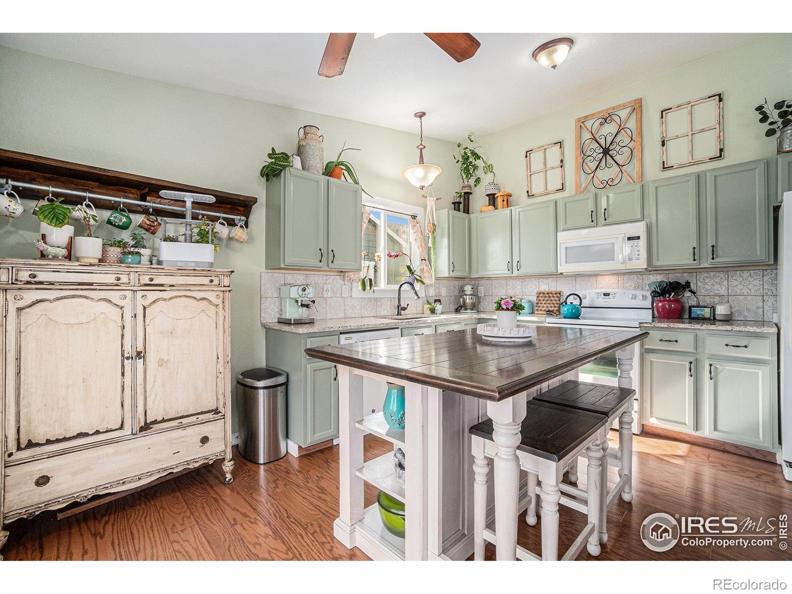 MLS Image #4 for 2502  hawk drive,evans, Colorado