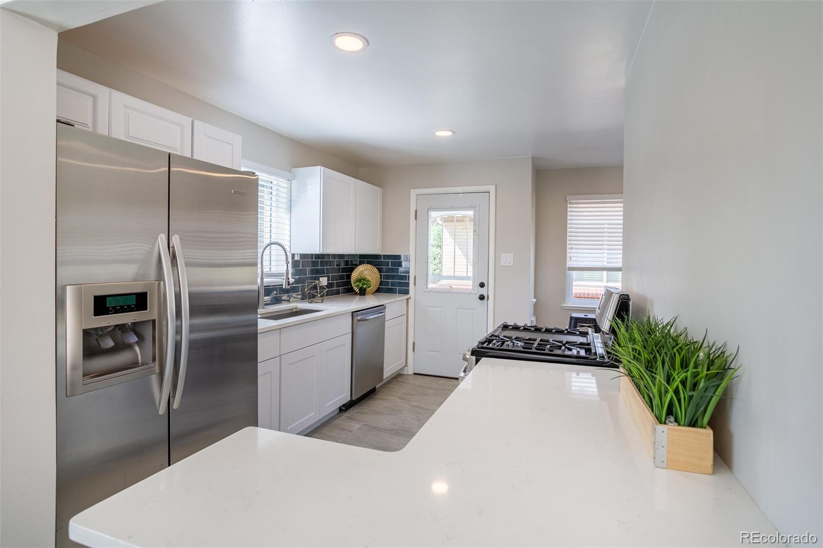MLS Image #4 for 500 s pennsylvania street,denver, Colorado