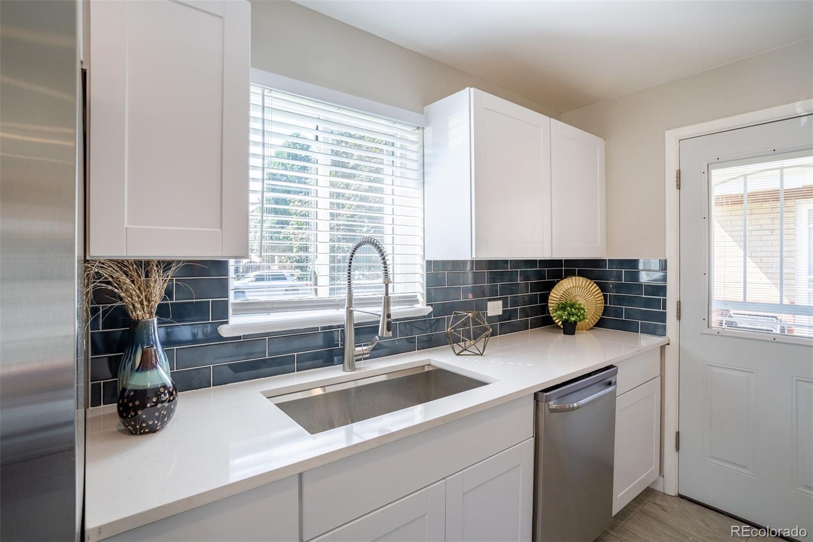 MLS Image #5 for 500 s pennsylvania street,denver, Colorado