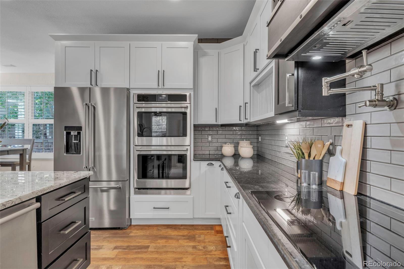 MLS Image #11 for 693  syracuse street,denver, Colorado